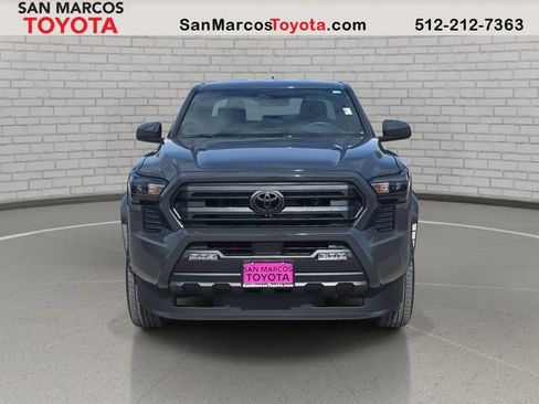 Used 2025 Toyota Tacoma SR5 image 2