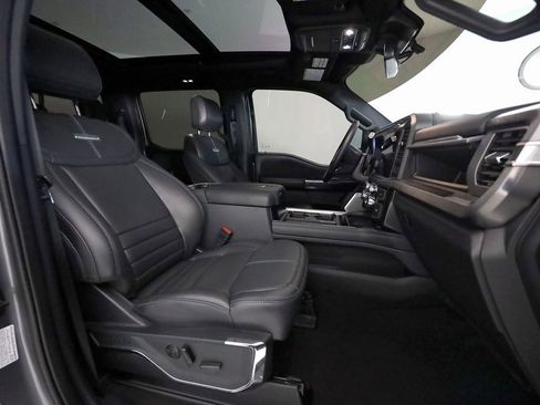 Used 2025 Ford F250 Platinum w/ Tremor Off-Road Package image 12