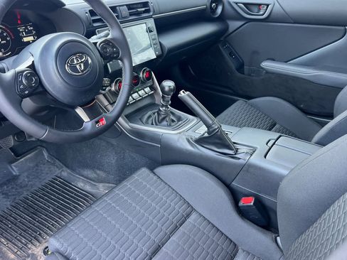 Used 2025 Toyota GR86 w/ ALL Weather Mat Package (TMS) image 12
