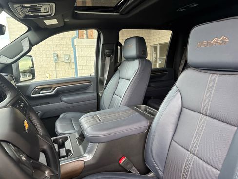 Used 2026 Chevrolet Silverado 3500 High Country w/ High Country Premium Package image 15