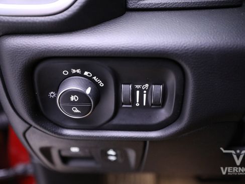 New 2026 RAM 1500 Big Horn AWD/4WD image 16
