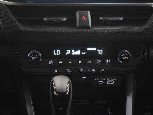 Certified 2026 Subaru Outback Premium AWD/4WD image 19
