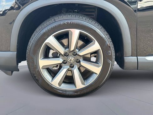 Certified 2025 Honda Pilot Elite image 11