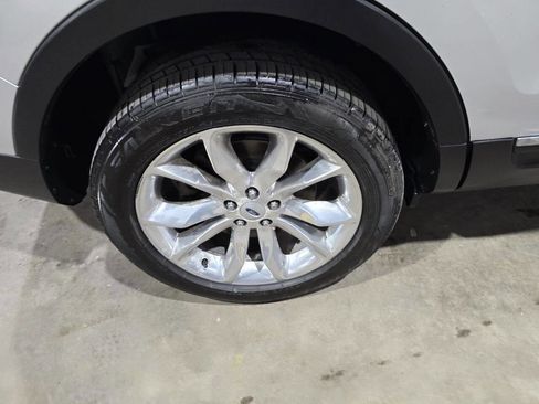 Used 2014 Ford Explorer Limited w/ Equipment Group 301A image 29