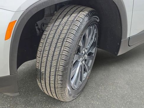 Used 2023 Chevrolet Traverse RS AWD/4WD image 30