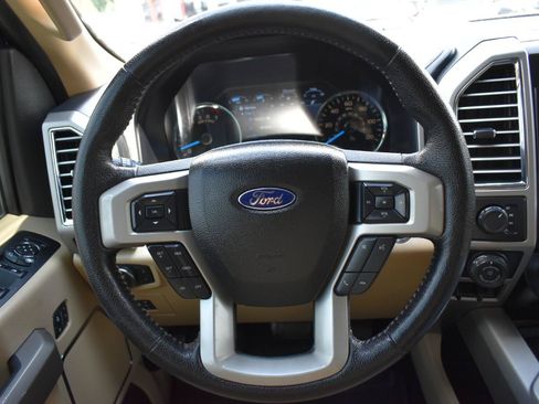 Used 2016 Ford F150 Lariat w/ Equipment Group 502A Luxury AWD/4WD image 12