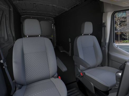 New 2026 Ford Transit 250 148 Medium Roof w/ Load Area Protection Package RWD image 10