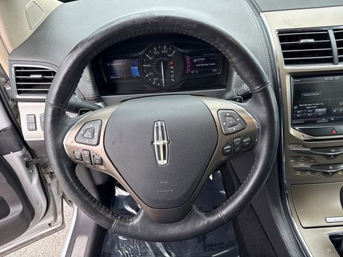 Used 2013 Lincoln MKX FWD image 14