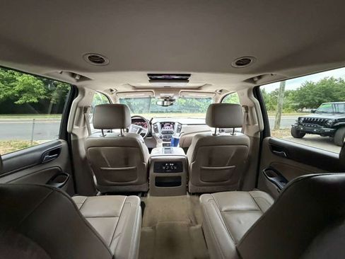Used 2015 GMC Yukon XL SLT w/ Open Road Package AWD/4WD image 19