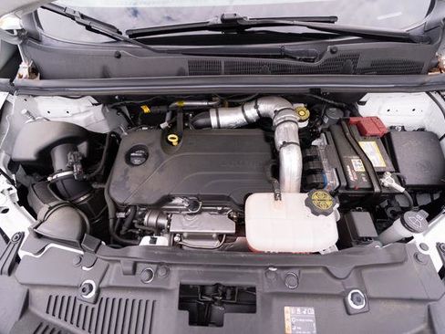 Used 2022 Chevrolet Trax LS w/ Tint and Cruise Package image 10