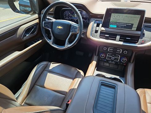 Used 2022 Chevrolet Tahoe High Country AWD/4WD image 10