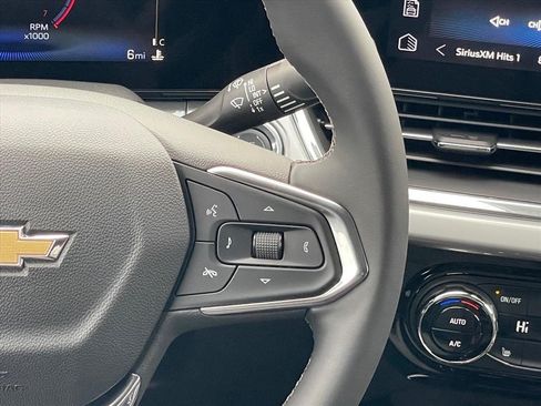 New 2026 Chevrolet Trax LT w/ Driver Confidence Package FWD image 14