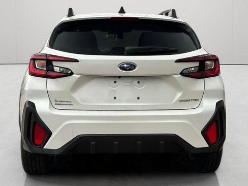 Used 2025 Subaru Crosstrek 2.0i Premium image 5