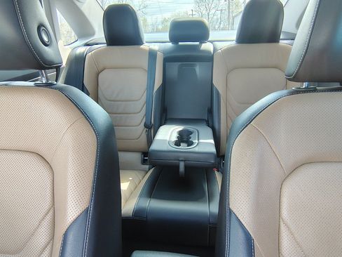 Used 2019 Volkswagen Jetta SEL Premium FWD image 20