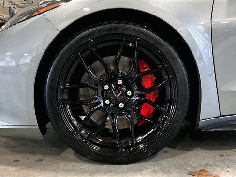 Used 2024 Chevrolet Corvette Z06 image 7