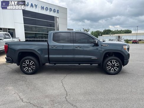 Used 2020 GMC Sierra 1500 AT4 w/ AT4 Premium Package AWD/4WD image 9