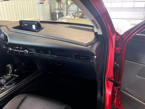 Used 2025 MAZDA CX-30 AWD 2.5 S w/ Preferred Package image 13