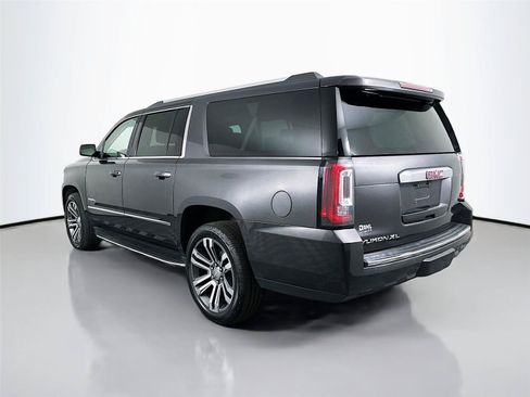 Used 2018 GMC Yukon XL Denali w/ Open Road Package AWD/4WD image 10