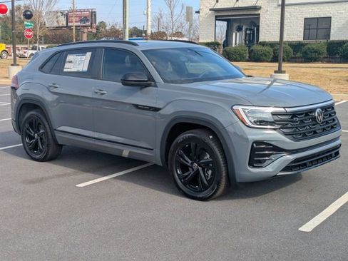 New 2026 Volkswagen Atlas Cross Sport SEL R-Line AWD/4WD image 2
