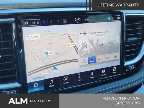 New 2026 Chrysler Pacifica Limited w/ S Appearance Package image 22