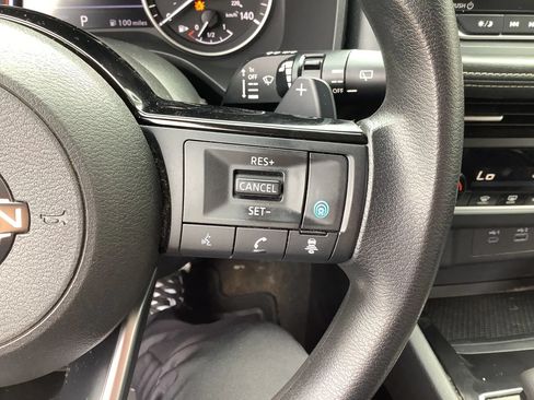 Used 2023 Nissan Rogue SV AWD/4WD image 24