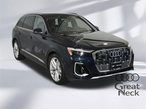 Used 2025 Audi Q7 3.0T Premium Plus w/ Premium Plus Package AWD/4WD image 11
