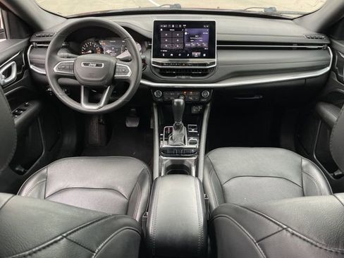 Used 2023 Jeep Compass Limited AWD/4WD image 10