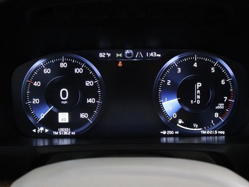 Used 2022 Volvo XC90 T5 Momentum w/ Climate Package FWD image 36