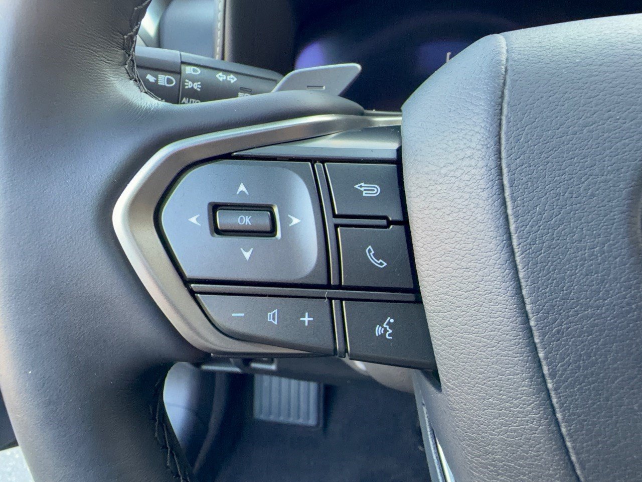 Certified 2026 Lexus IS 350 F Sport RWD image 19