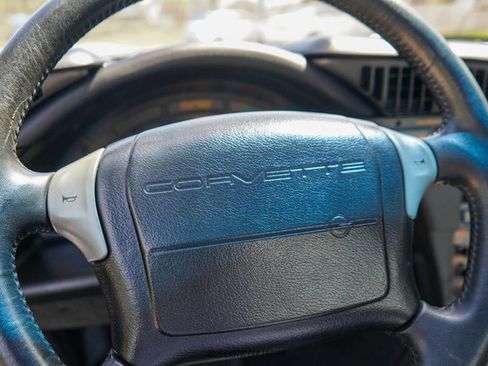 Used 1990 Chevrolet Corvette ZR-1 RWD image 43
