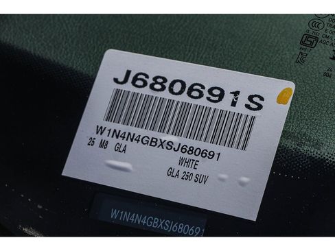 Certified 2025 Mercedes-Benz GLA 250 image 22