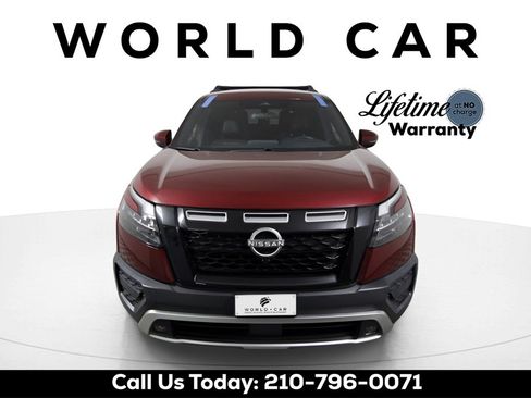 Used 2024 Nissan Pathfinder Rock Creek image 2