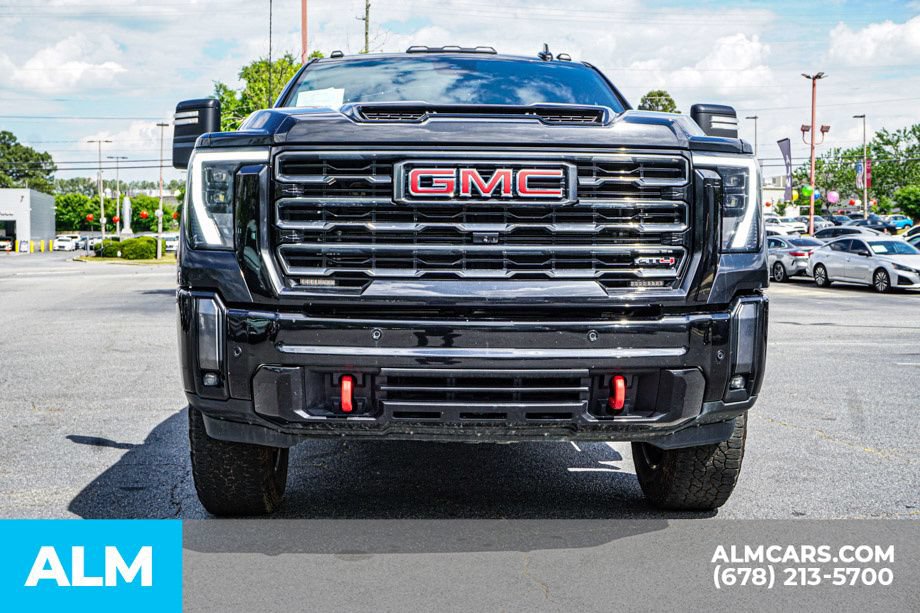 Used 2024 GMC Sierra 2500 AT4 w/ Technology Package AWD/4WD image 9