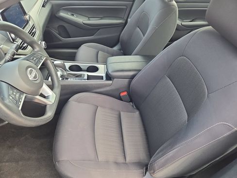 Certified 2024 Nissan Altima 2.5 SV FWD image 14