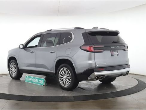 Used 2026 GMC Acadia Denali w/ LPO, Floor Liner Package AWD/4WD image 8