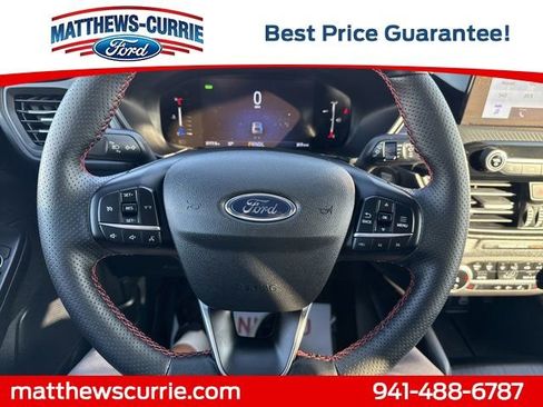 Certified 2025 Ford Escape ST-Line Elite image 17