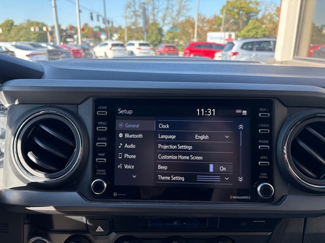 Used 2022 Toyota Tacoma TRD Sport AWD/4WD image 33