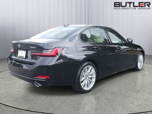 Used 2023 BMW 330i Sedan w/ Premium Package RWD image 6