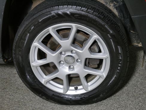 Used 2020 Jeep Renegade Sport w/ Sport Appearance Group image 15