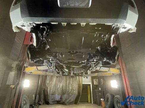 Used 2016 Toyota Tacoma TRD Off-Road w/ Premium & Technology Package image 13