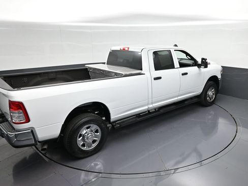 Used 2024 RAM 2500 Tradesman w/ Chrome Appearance Group AWD/4WD image 23