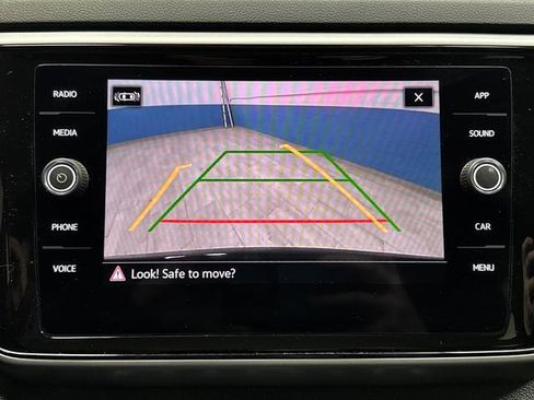 Used 2023 Volkswagen Atlas SE image 9