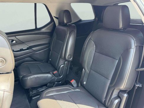 Used 2021 Chevrolet Traverse Premier w/ Redline Edition FWD image 39