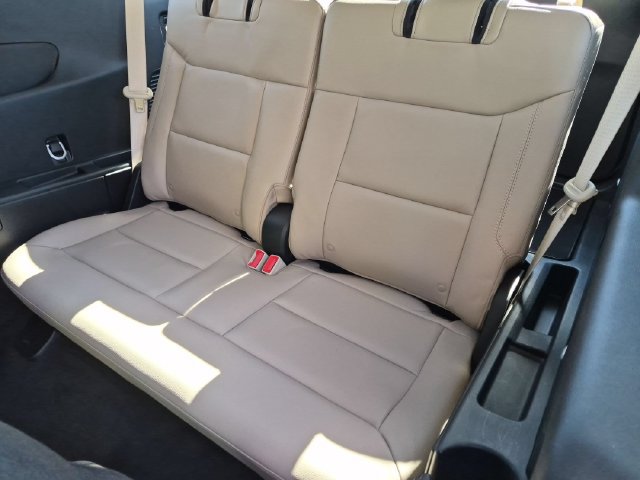 Used 2023 Ford Explorer Limited w/ Equipment Group 301A AWD/4WD image 19