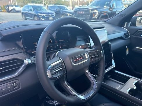 New 2026 GMC Acadia Elevation image 13