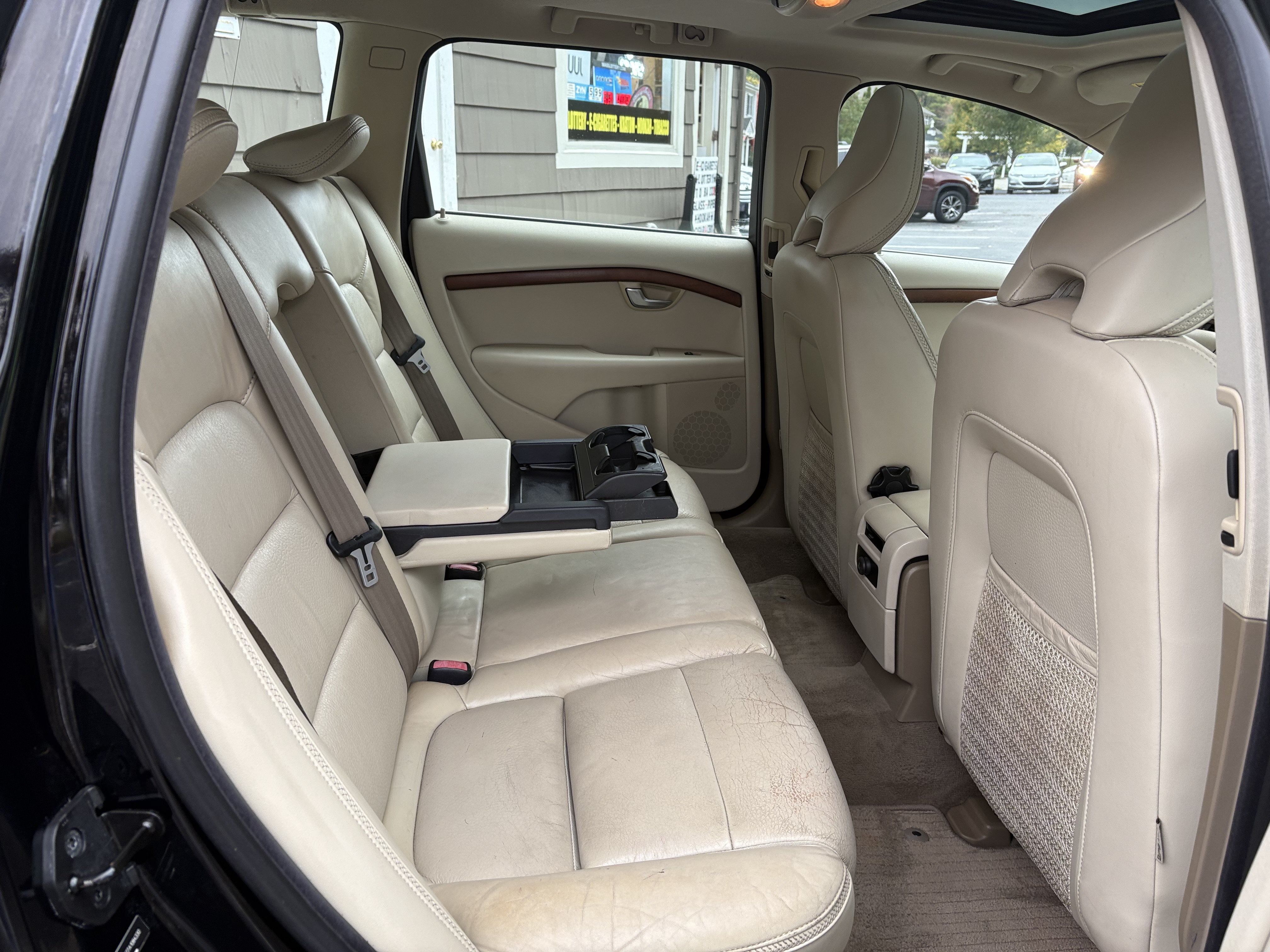 Used 2010 Volvo XC70 3.2 AWD/4WD image 25