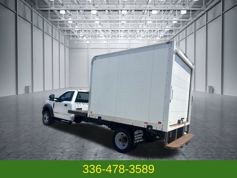 Used 2021 Ford F550 2WD Regular Cab Super Duty image 3