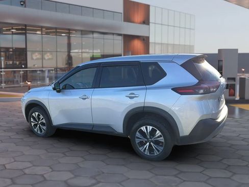 Used 2021 Nissan Rogue SV FWD image 4