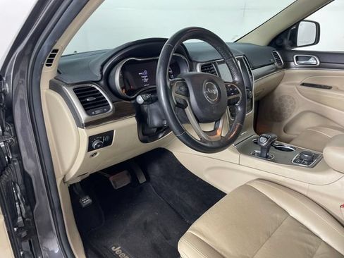 Used 2014 Jeep Grand Cherokee Limited w/ Luxury Group II AWD/4WD image 3