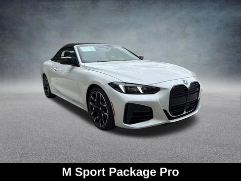 Used 2025 BMW 440i xDrive Convertible w/ Premium Package image 10